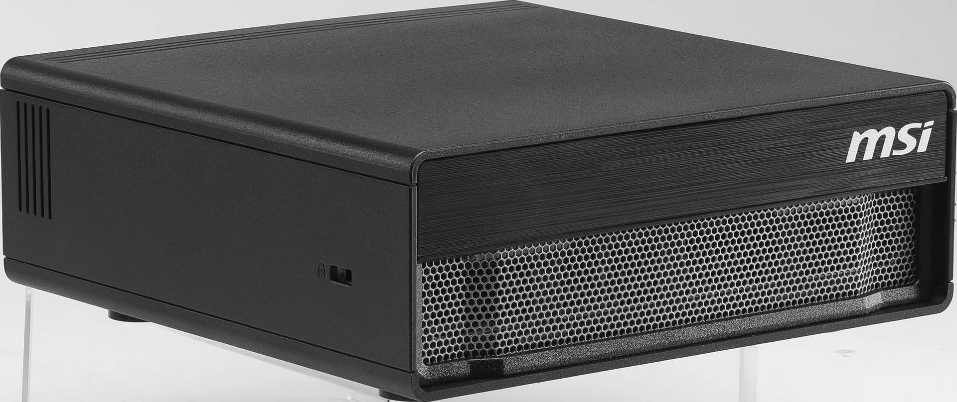 MSI EDGEXPERT-32SEU Nvidia GB10 CPU 128GB DDR5 4TB SSD Nvidia DGX Os Siyah Personal Ai Supercomputer Mini DT PC